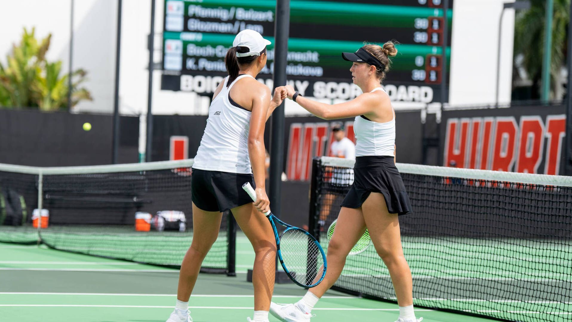 Miami Downs USA Junior Fed Cup Team in Exhibition