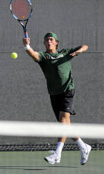 Two Hurricanes Advance at ITA Regional Championships