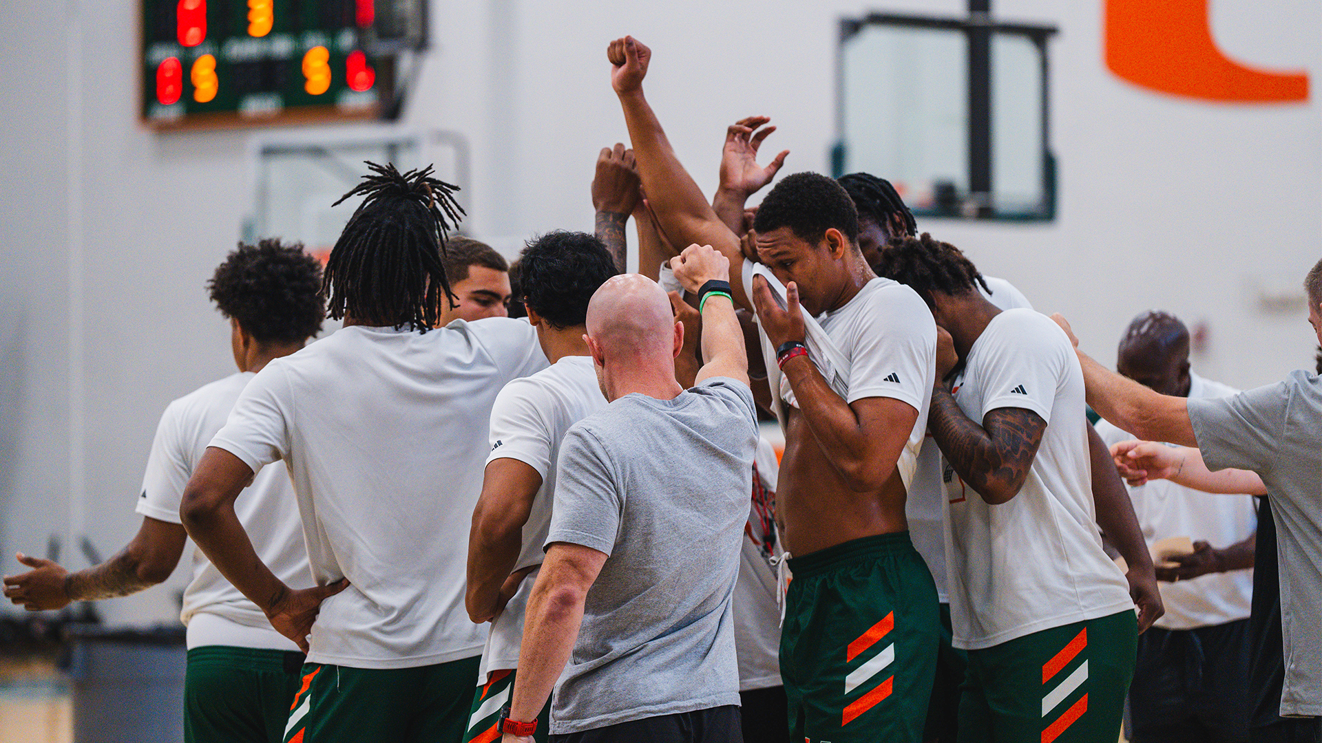 Miami to Face Florida in Jacksonville Hoops Showdown Miami to Face Florida in Jacksonville Hoops Showdown