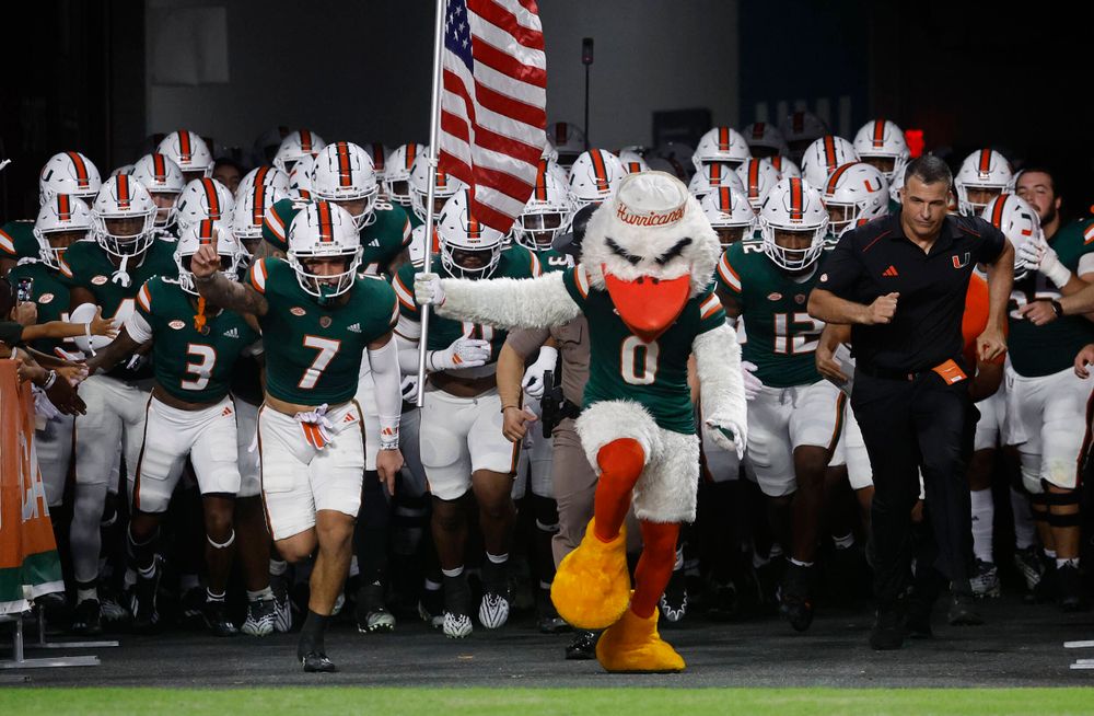 Miami Hurricanes apparel deal estimated as nation's ninth largest
