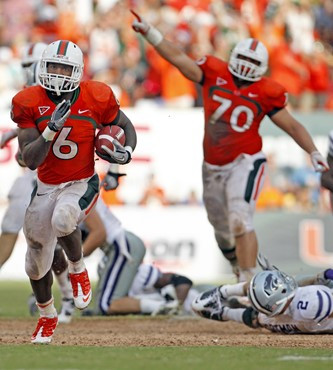 Miami running back Lamar Miller (6) runs for a touchdown in the third quarter. Kansas State defeated Miami 28-24. (AP Photo/The Miami Herald, Al Diaz)