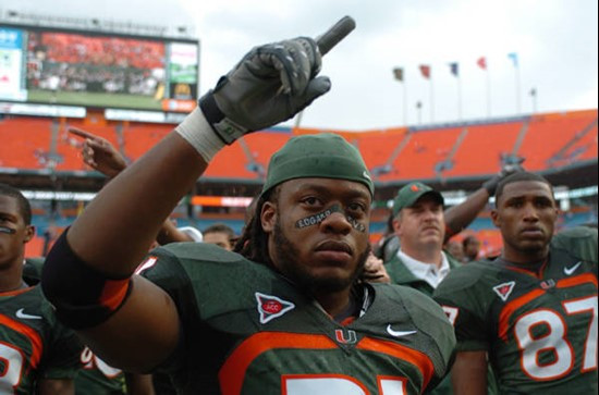 University of Miami Hurricanes running back Derron Thomas #21 salutes fans at the end of the game as they sing the Alma Mater. The Hurricanes beat...