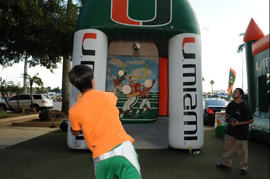 Tailgating at SunLife Stadium before a game against the Ohio State Buckeyes at Sun Life Stadium on September 17, 2011. Photo by Steven Murphy