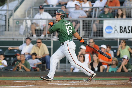 Hurricanes Advance to College World Series With 4-2 Win