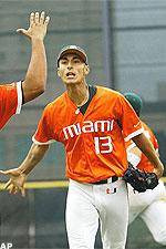 Hurricanes Overtake Florida, 3-1, to Advance to College World Series