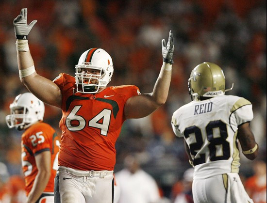 Hurricanes Power Past Yellow Jackets, 33-17 (Sept. 17, 2009)