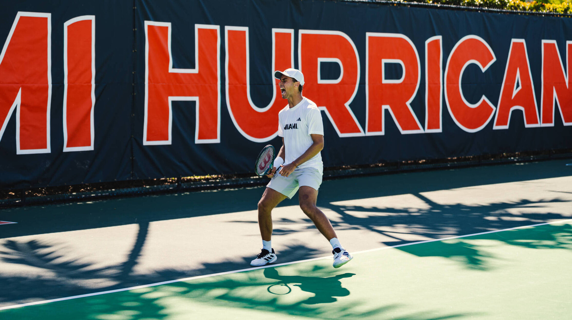 M. Tennis Edges USF, 4-3