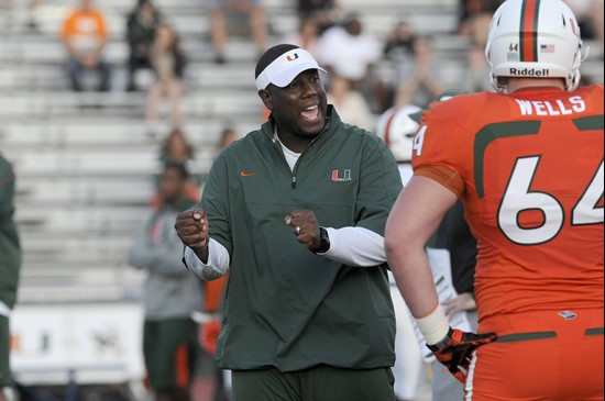 TE coach Larry Scott