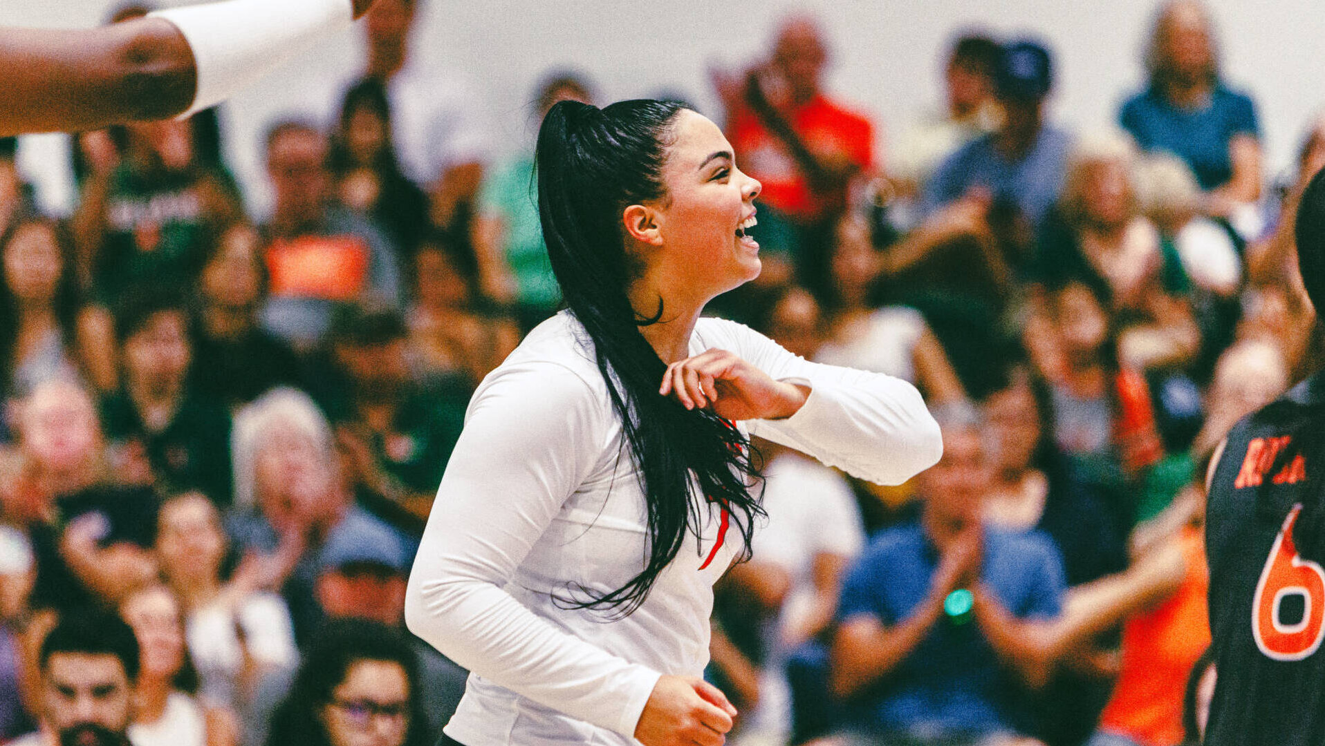 Hurricanes Sweep Cal for Undefeated Weekend