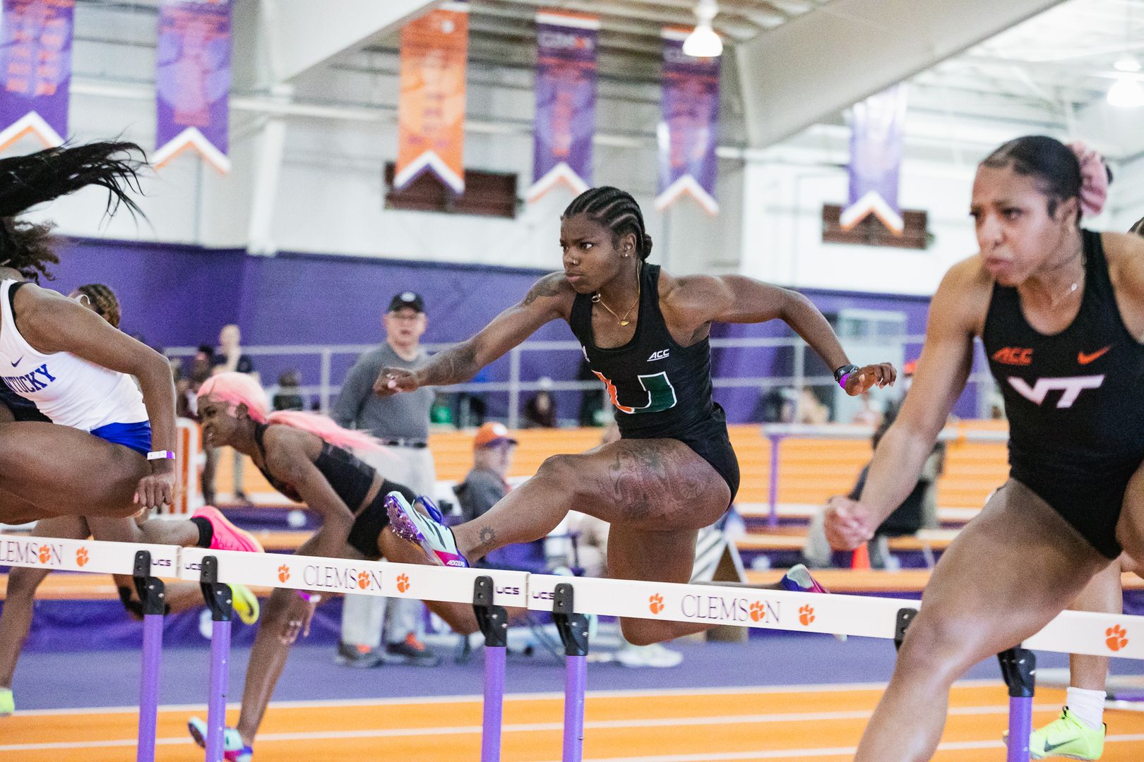 Hurricanes Shine at Music City Challenge and Tiger Paw Invitational