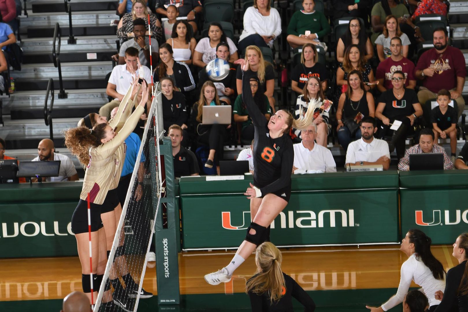Volleyball Drops Heartbreaker at Wake Forest, 3-2