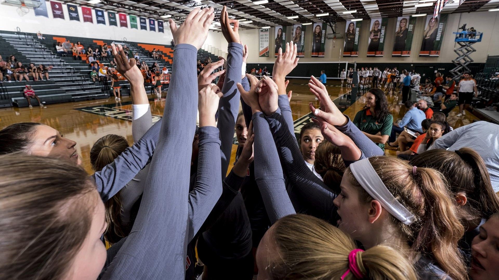 Volleyball Prepares For Road Tests at Duke and Wake Forest