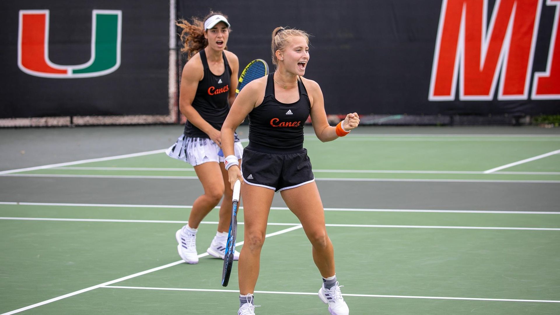 W. Tennis Sweeps No. 35 Virginia Tech, 7-0