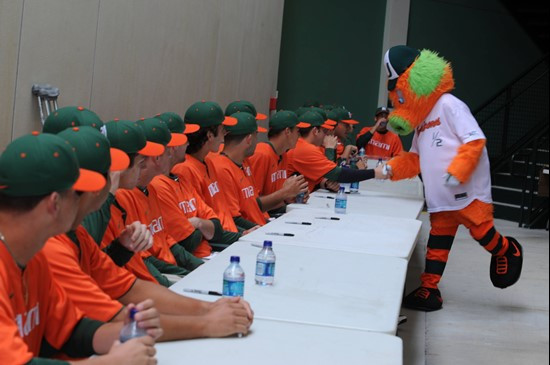 Baseball FanFest 2011