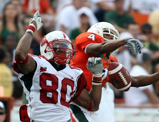 Glenn Sharpe breaks-up a pass intended for North Carolina State wide receiver Donald Bowens (80) during the third quarter. (AP Photo/Luis M. Alvarez)