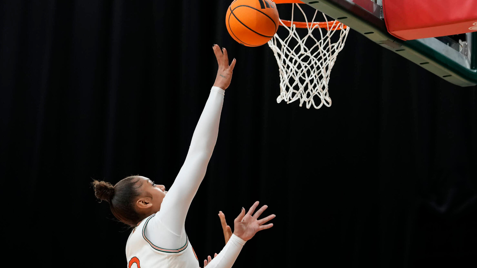 Ra Shaya Kyle Named Top 10 Candidate for 2026 Center of the Year Award