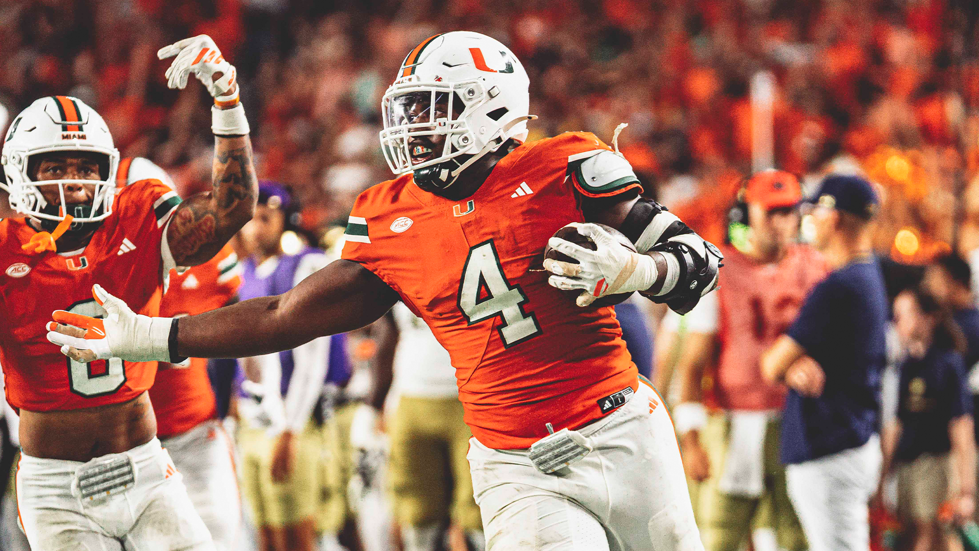 Bain Jr. Named Ted Hendricks Award Winner