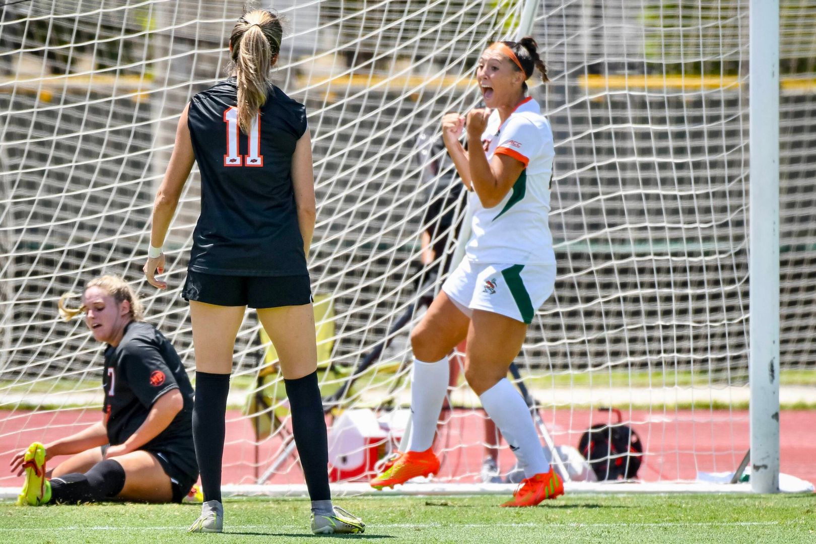 Hurricanes Ride Past Cowgirls, 2-1