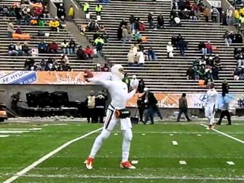 12/31/10 - Stephen Morris warming up