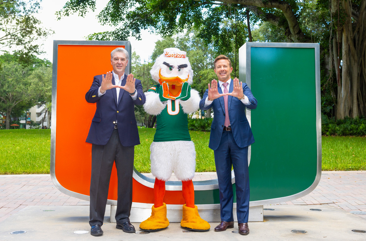 City National Bank of Florida Becomes the Official Bank of University of Miami