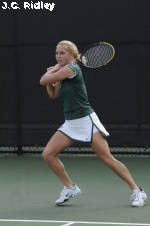 Women's Tennis Breezes Through 18th-ranked Michigan, 6-1