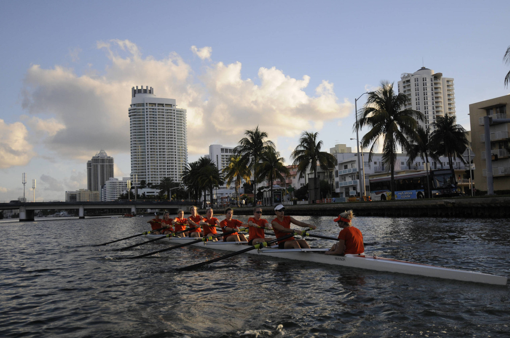 Rowing Opens Season at Head of the Hooch