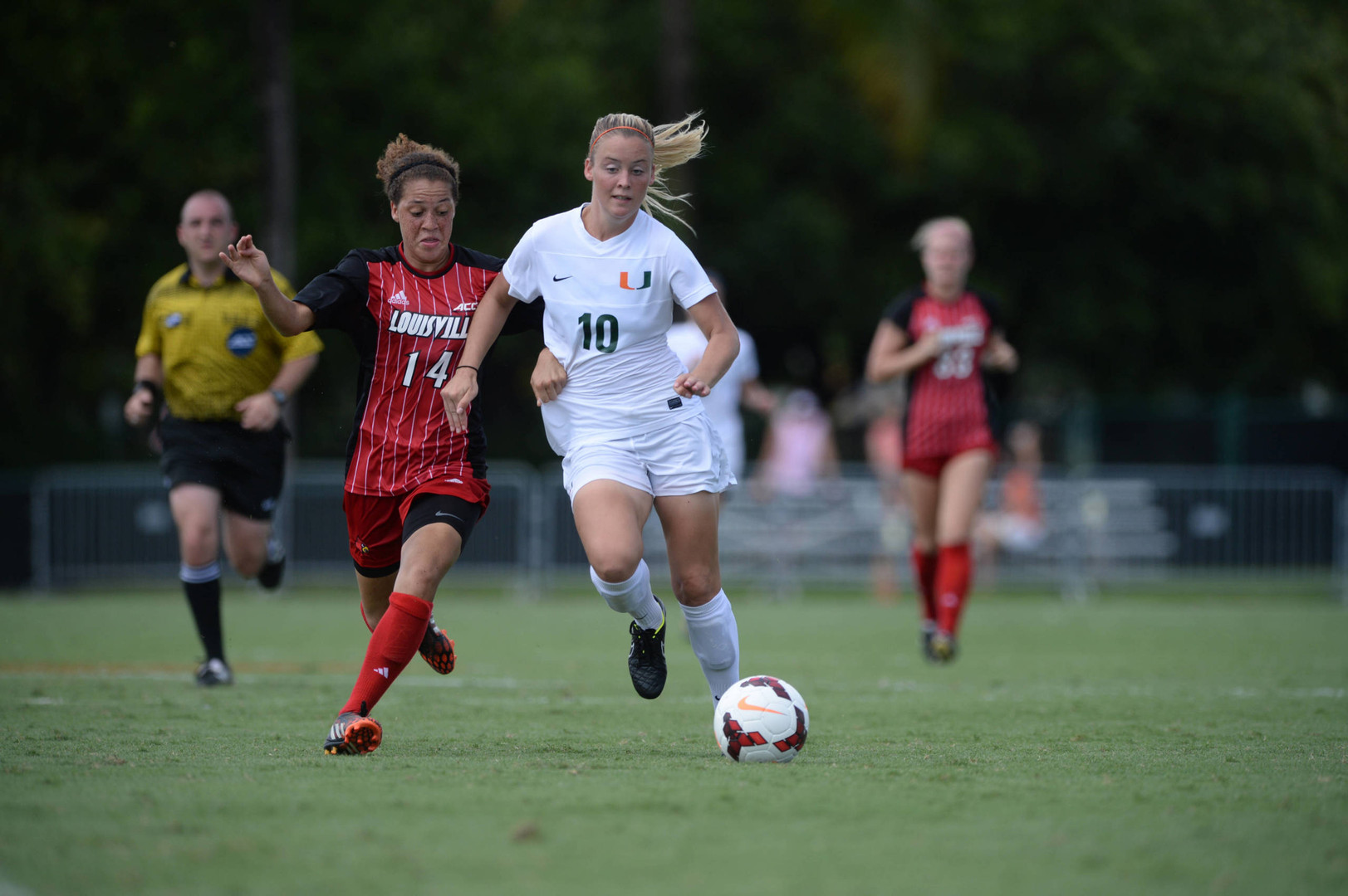 Soccer Set for Duel with Fighting Irish