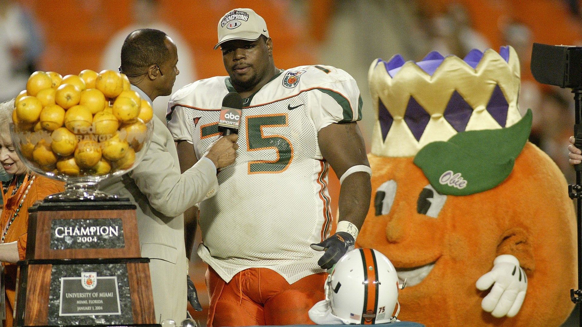 Hurricanes Legend Wilfork to Serve as Honorary Captain vs UF