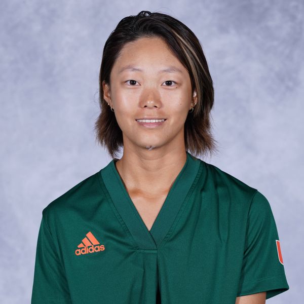 Emily Zhu - Golf - University of Miami Athletics