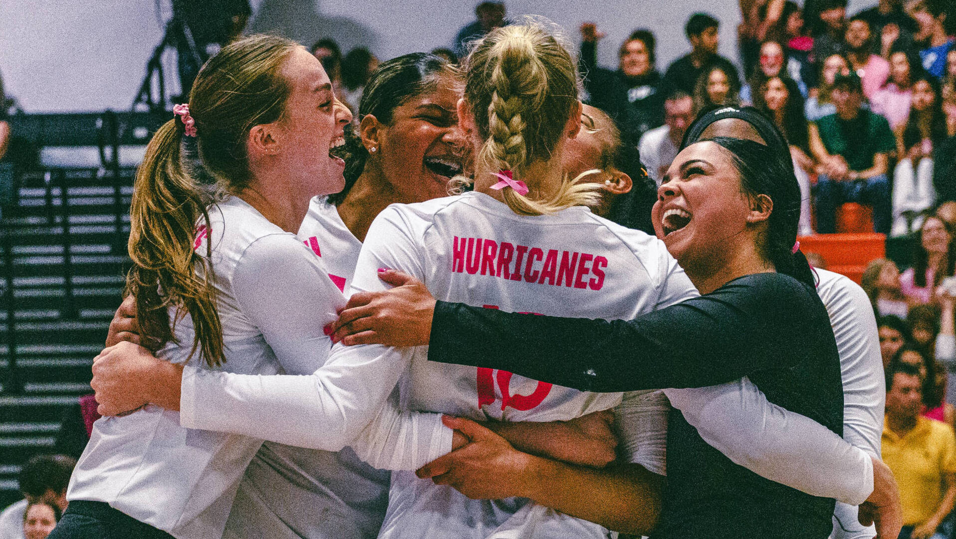 Hurricanes Rally for Five-Set Comeback