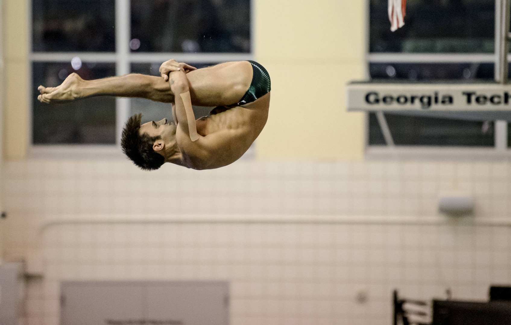 Three Divers Qualify for NCAA Championships