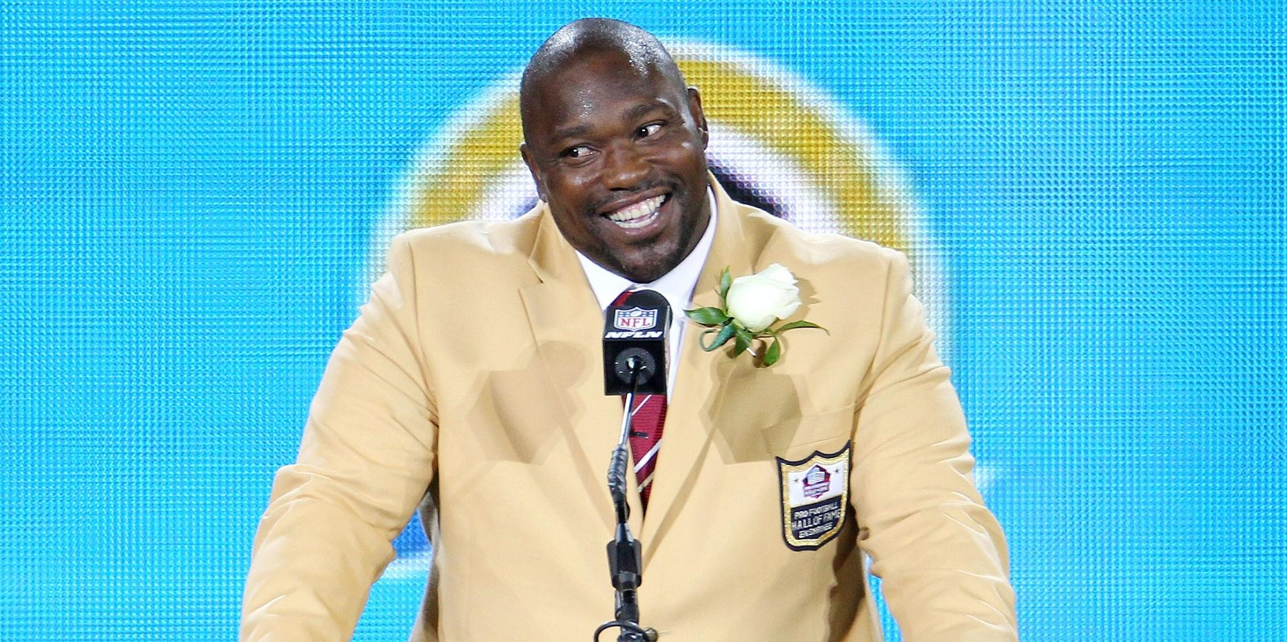 Sapp Enshrined into Pro Football Hall of Fame