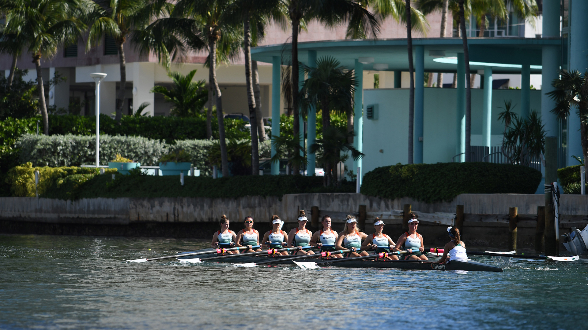 Rowing Ready for UCF Scrimmage