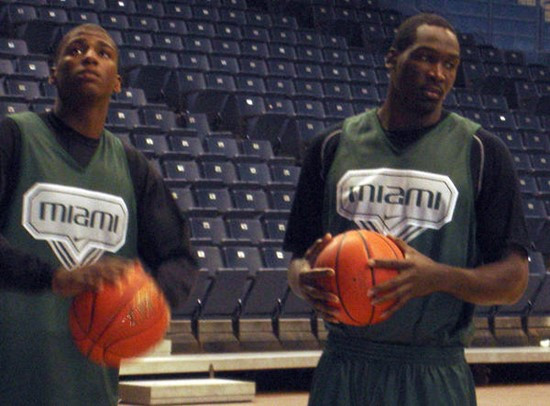DeQuan Jones and Dwayne Collins at practice