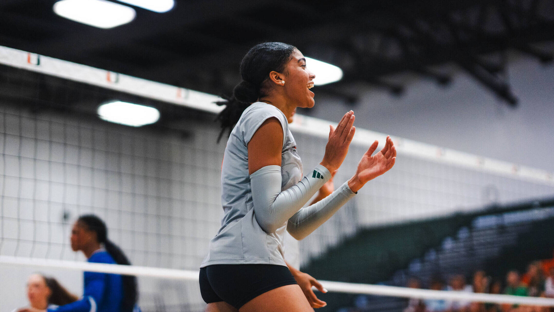 Miami Sweeps Drake to Open 305 Challenge Weekend Miami Sweeps Drake to Open 305 Challenge Weekend