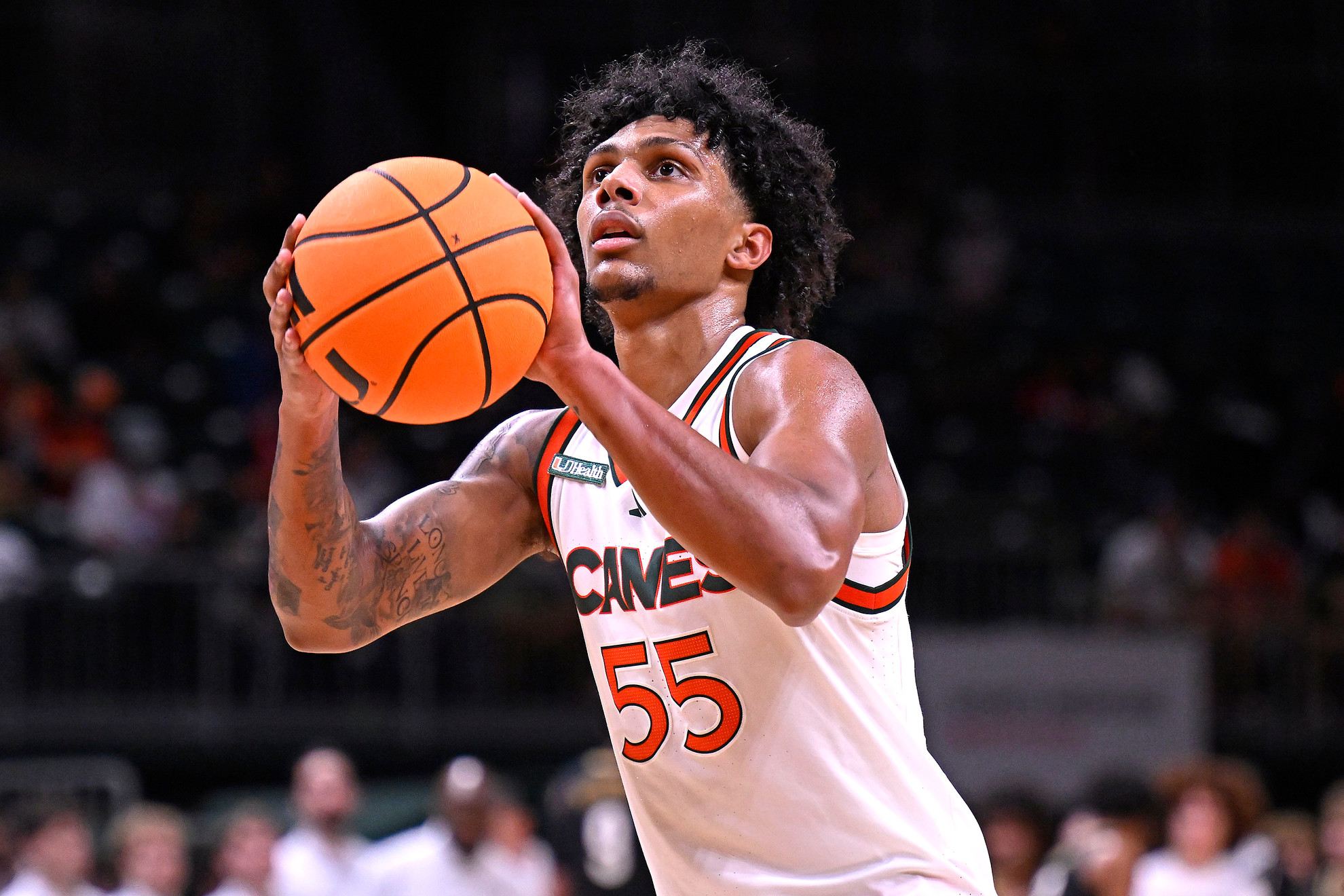 Acaden Lewis shoots a free throw against Vanderbilt.