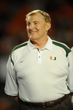 Former Hurricane Jim Otto was inducted into the ring of honor at halftime at Dolphin Stadium on November 13, 2008.  Photo by Steven Murphy, SPN