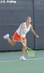 Women's Tennis Edged by Top-Ranked North Carolina, 4-3