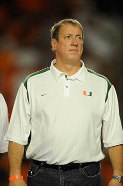 Former Hurricane Jim Kelly was inducted into the ring of honor at halftime at Dolphin Stadium on November 13, 2008.  Photo by Steven Murphy, SPN