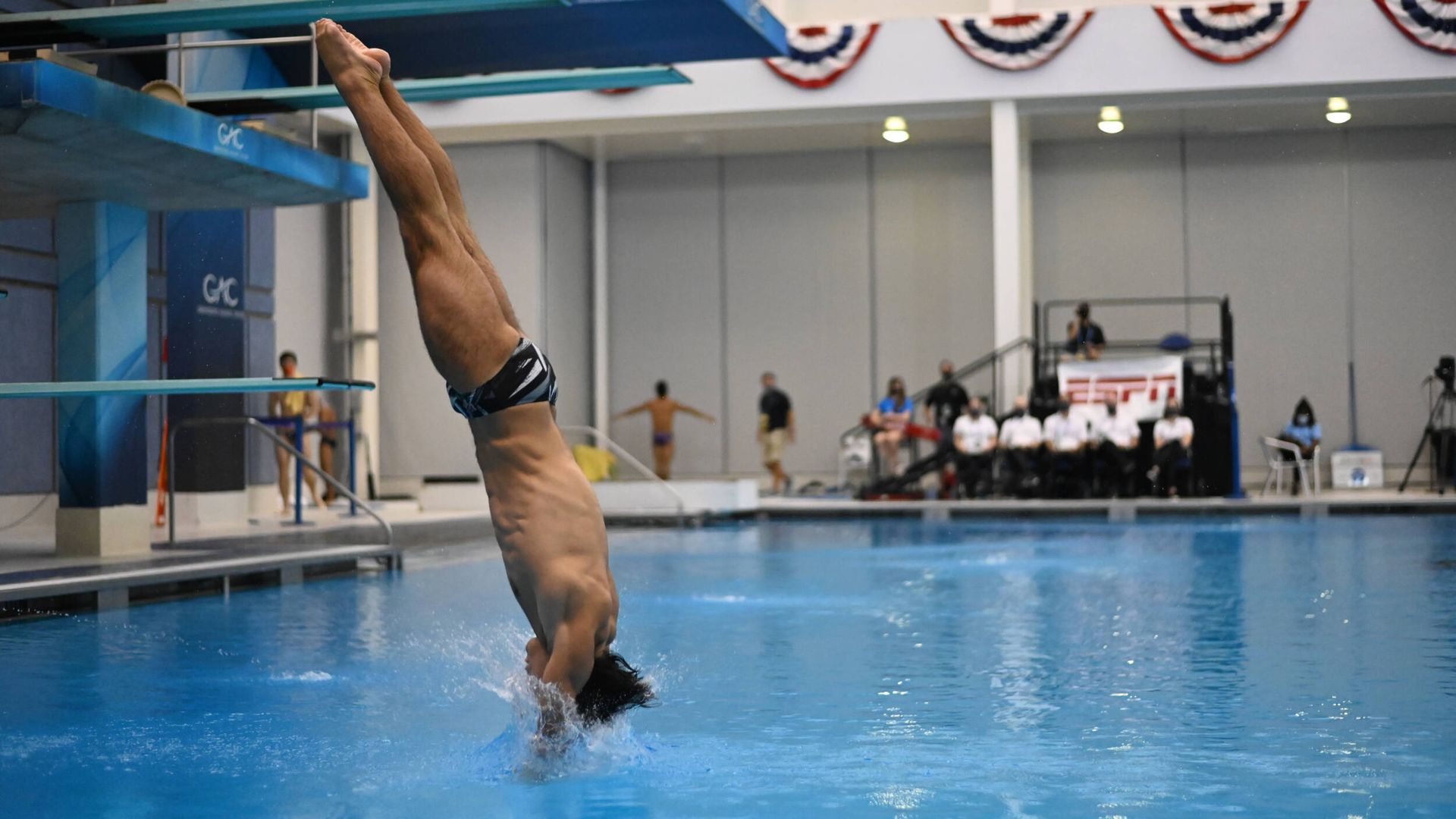 Farouk, Scapens Qualify for NCAA Diving Championships