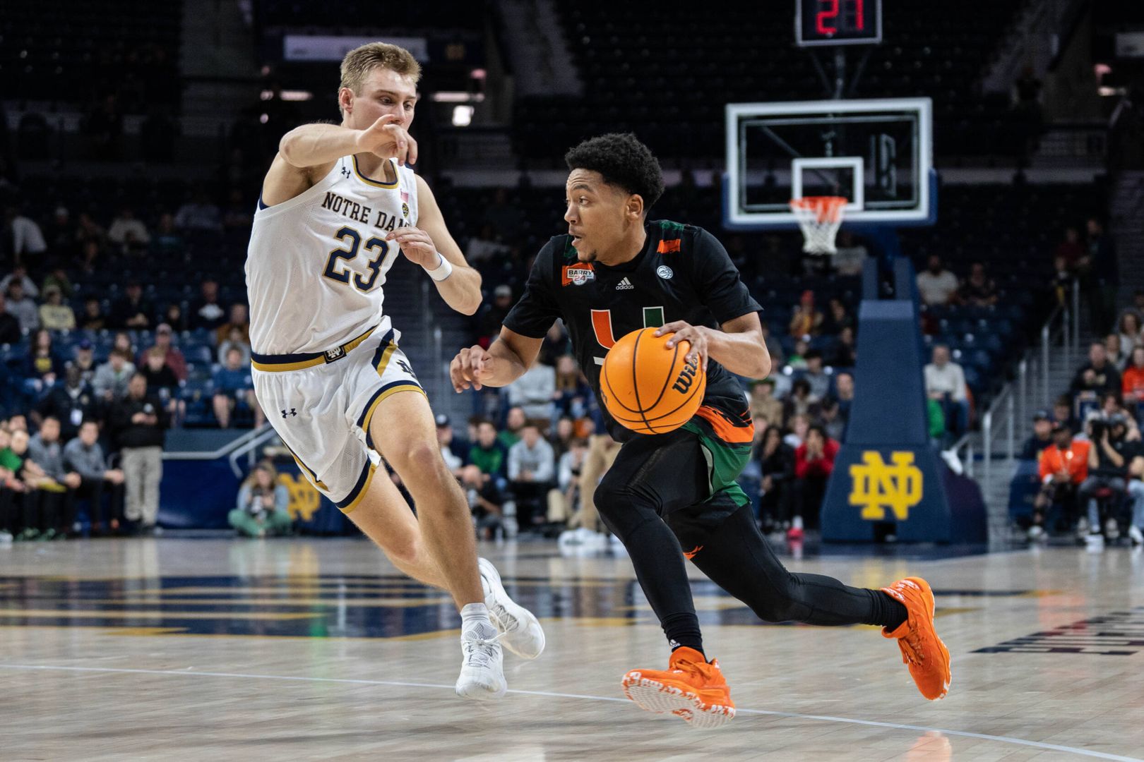 MBB Logs 76-65 Victory at Notre Dame