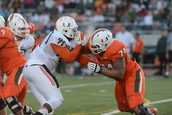 DL Olsen Pierre goes against OL Ereck Flowers